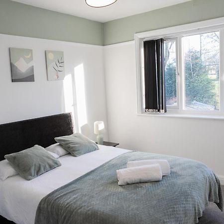 Lymer House - Stylish 3 Bedroom House In Wolverhampton Dış mekan fotoğraf
